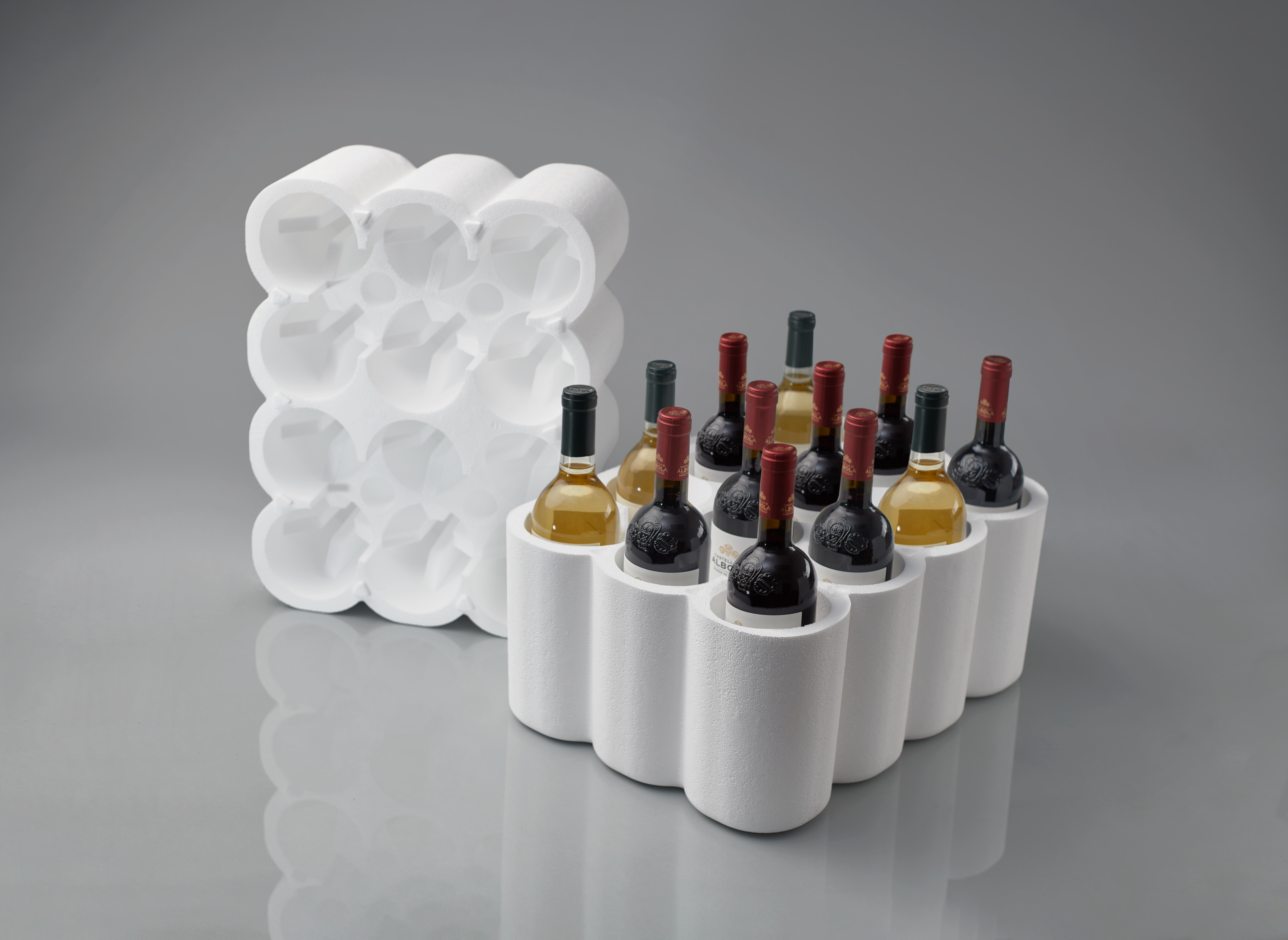 Wine bottle with foam